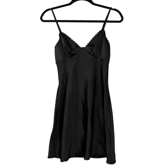 Princhess Polly Dresses & Skirts - Princess Polly Satin Babydoll Little Black Dress Women’s 2 Bachelorette Party